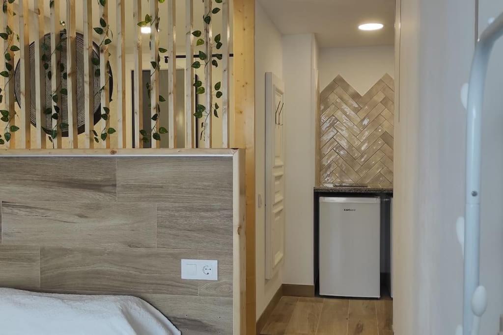 Estudio Con Balcon A 9Min. Del Centro En Metro Sevilla Exterior foto